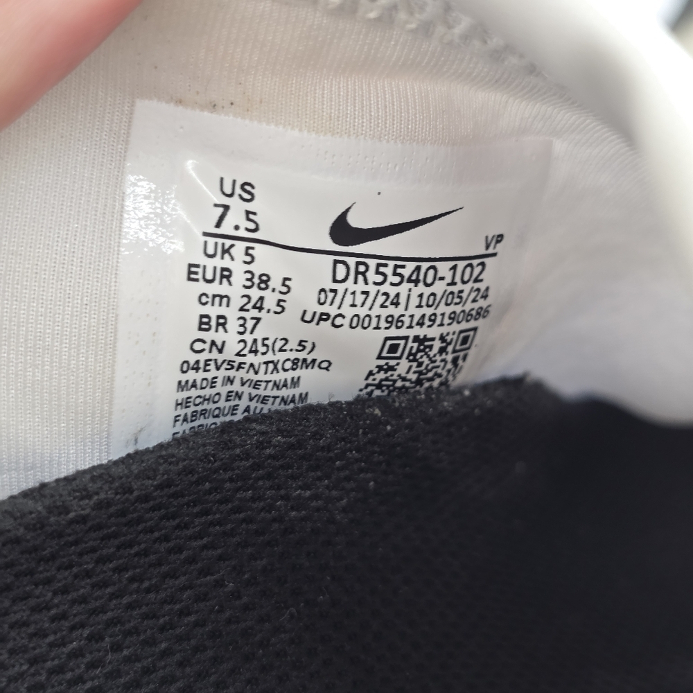 Nike Womems Go FlyEase Hands Free White Running Shoes Sneakers DR5540-102 Sz 7.5 - Picture 13 of 13